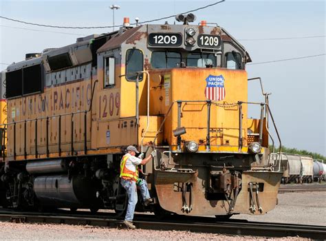 union pacific railroad jobs near omaha